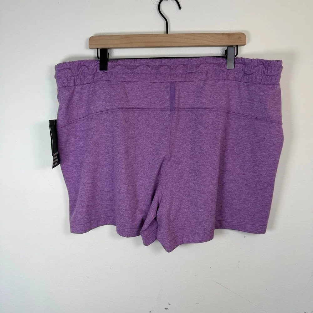 NWT LL Bean Venture Soft Knit Shorts Purple Women Size XL Stretch Hiking Casual